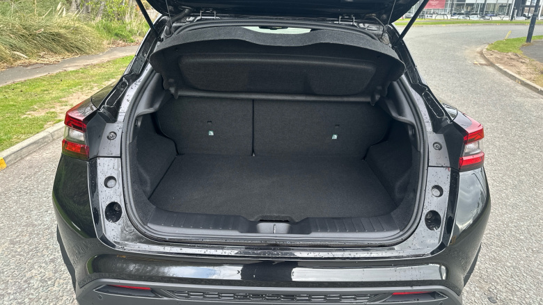 Nissan Juke 1.0 DiG-T 114 Tekna 5dr Petrol Hatchback